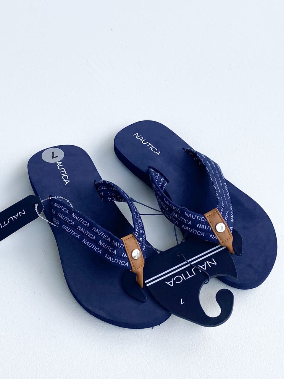 Sandalias Nautica – UGANU. Compra en linea ropa, zapatos y más