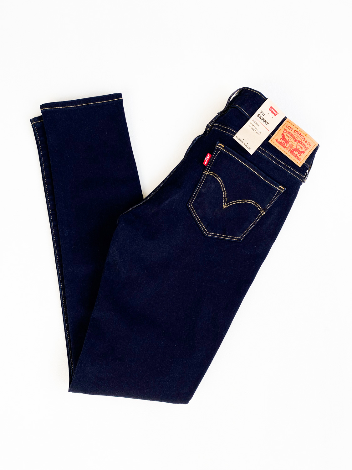 Levi's 711 Skinny – UGANU. Compra en linea ropa, zapatos y más